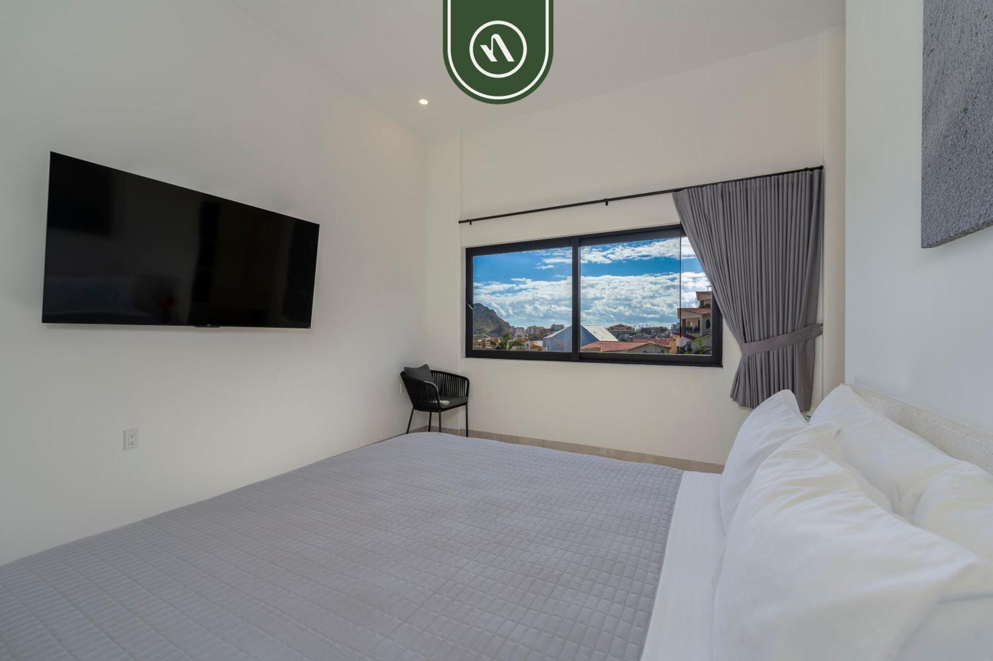 Condo Near Marina - Downtown - Pool - King Cabo San Lucas Bagian luar foto